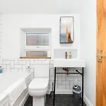 Modern Maisonette In Vibrant Bristol, Free Parking 아파트 *
