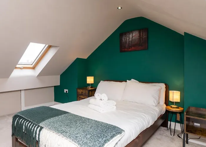 Modern Maisonette In Vibrant Bristol, Free Parking