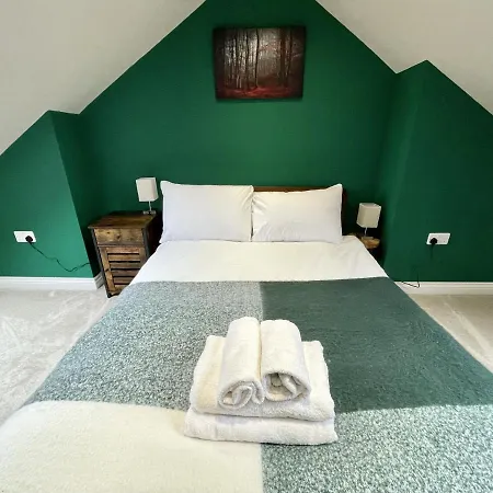 Modern Maisonette In Vibrant Bristol, Free Parking Apartment Bristol