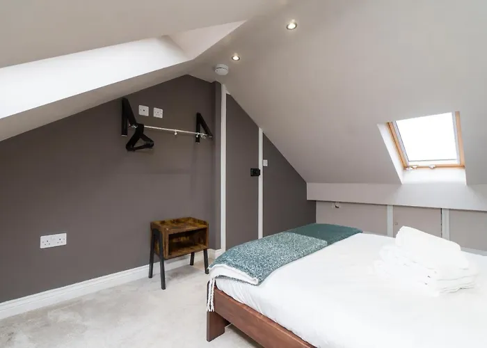 Modern Maisonette In Vibrant Bristol, Free Parking Апартаменти Бристоль